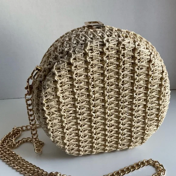 Haute Hippie Woven Raffia/Straw Crossbody Bag Gold Chain Strap - Picture 10 of 16